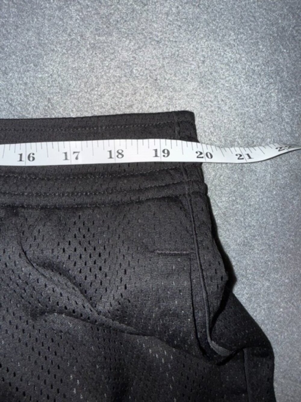 PUMA Mesh Athletic Shorts Men’s XXL Black Drawstring Basketball Gym - Picture 4 of 7